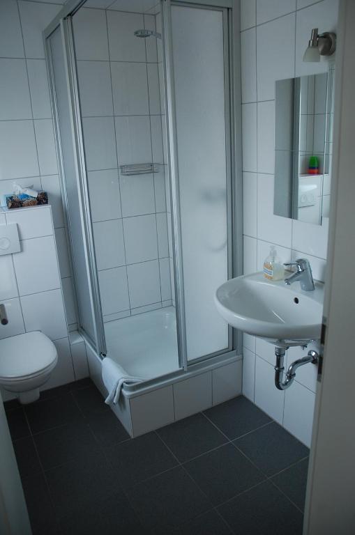 Hotel Sonne - Haus 2 Idstein Ruang foto